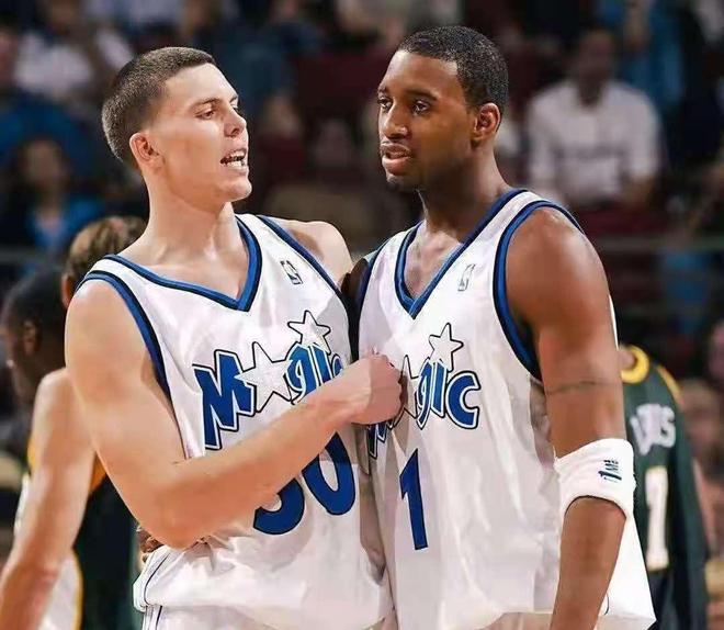 篮球中锋角 篮球中锋角